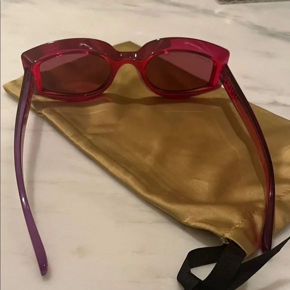 Gucci Red Sunglasses GG1719S 004 Transparent Red Violet Women display picture 1